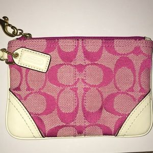 •COACH• Wristlet